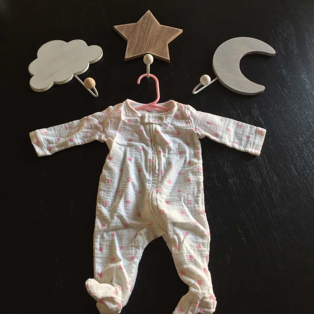 Aden + Anais Muslin Star Print Footed Sleeper